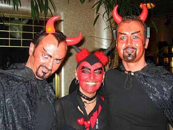 006_teuflisches_trio